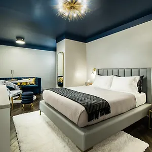 Hotel The At